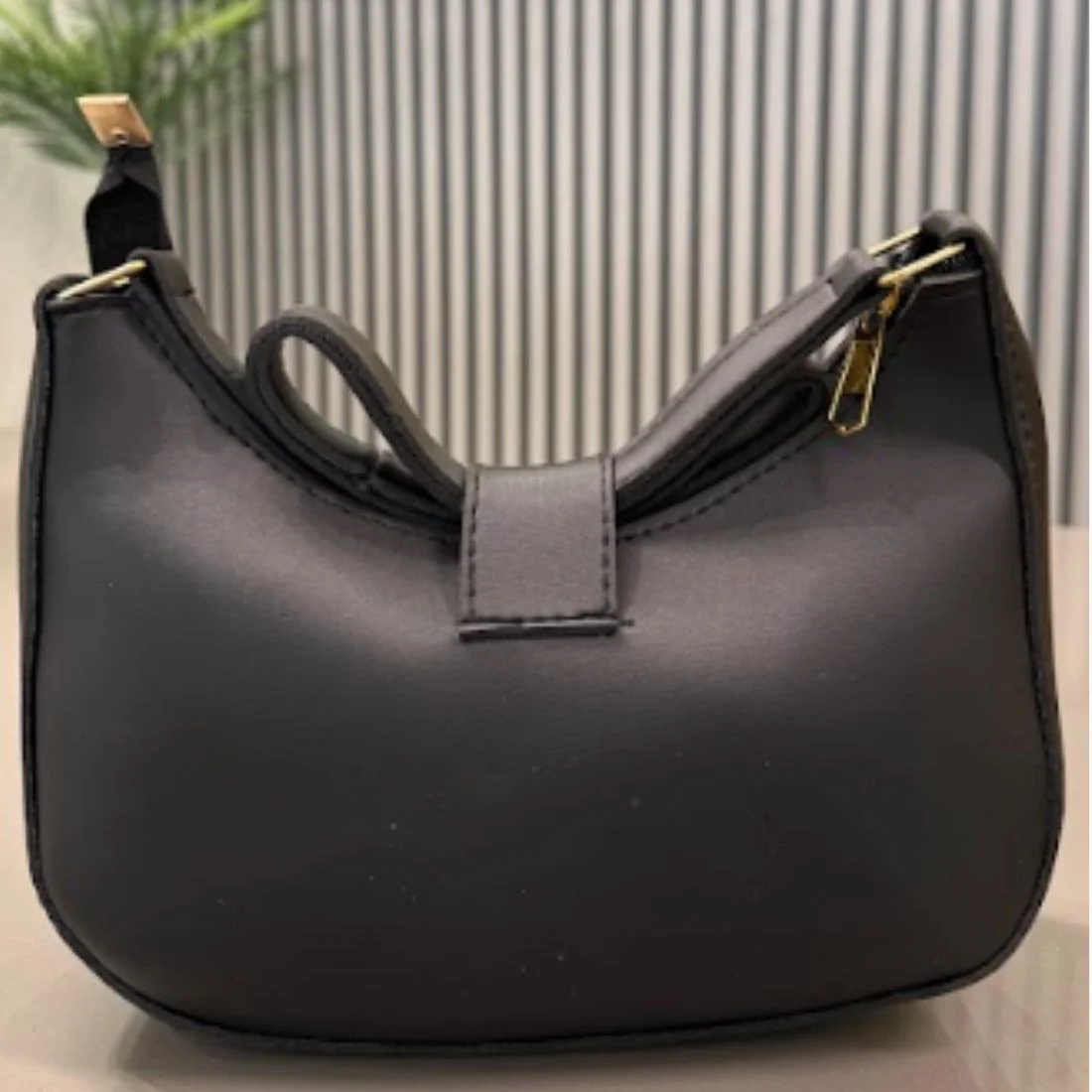 Crescent Leather Luxury Shoulder Bag for Women | Black - Image 6