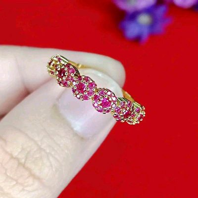 แบบแหวนสีชมพูหวานฉ่ำ 100 บาททุกวง ปรับขนาดได้ฟรีไซส์ – R42 ดอกไม้ 6 ดอก